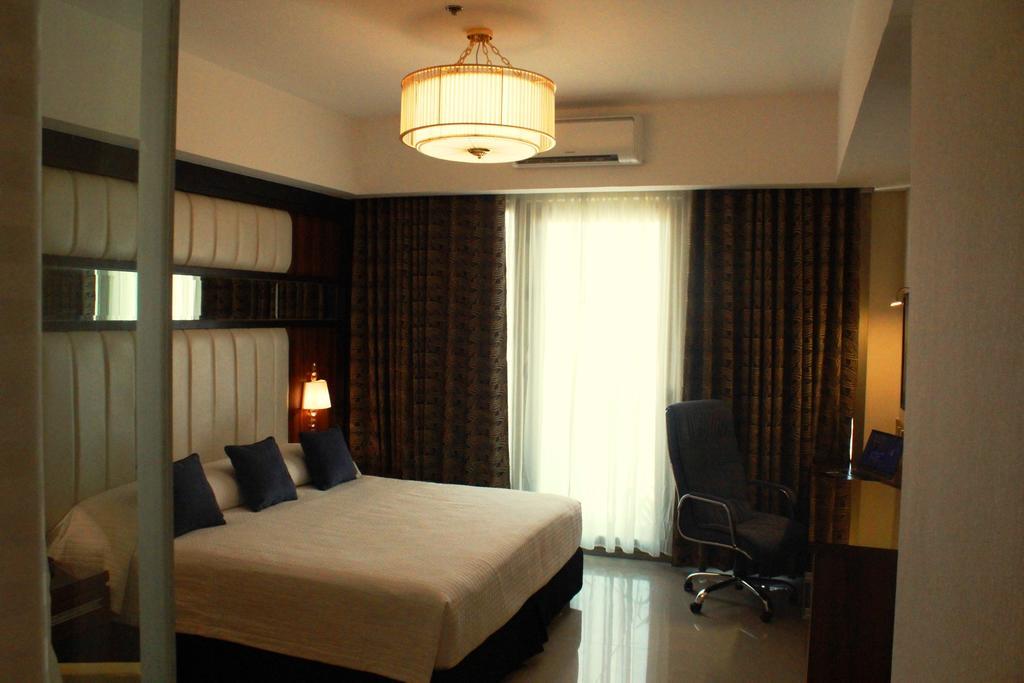 Central Park Tower Resort Angeles Quarto foto