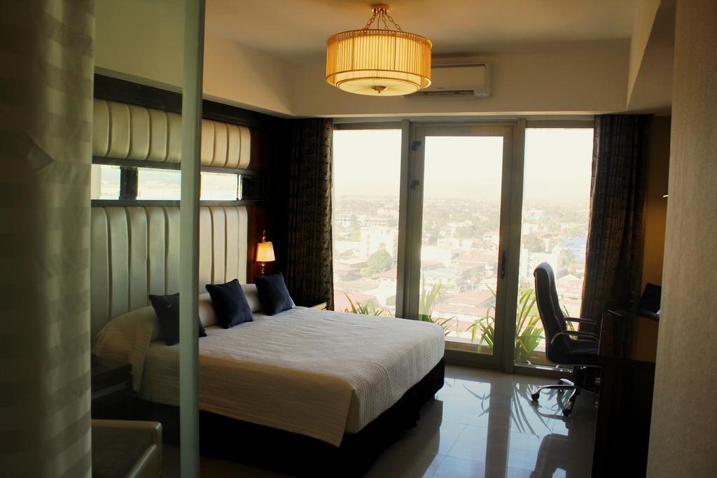 Central Park Tower Resort Angeles Quarto foto