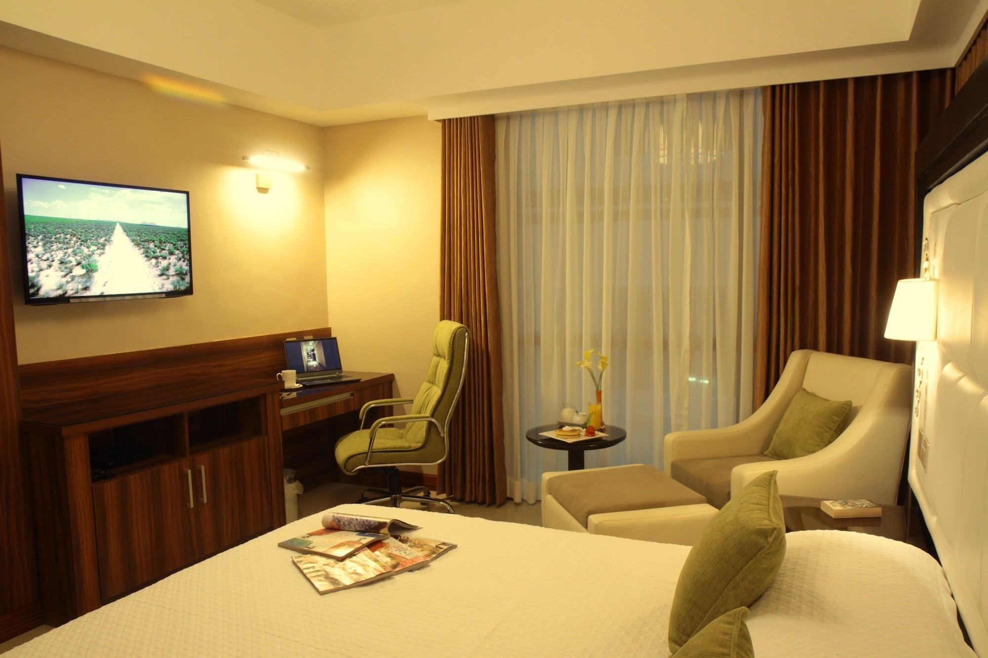 Central Park Tower Resort Angeles Exterior foto