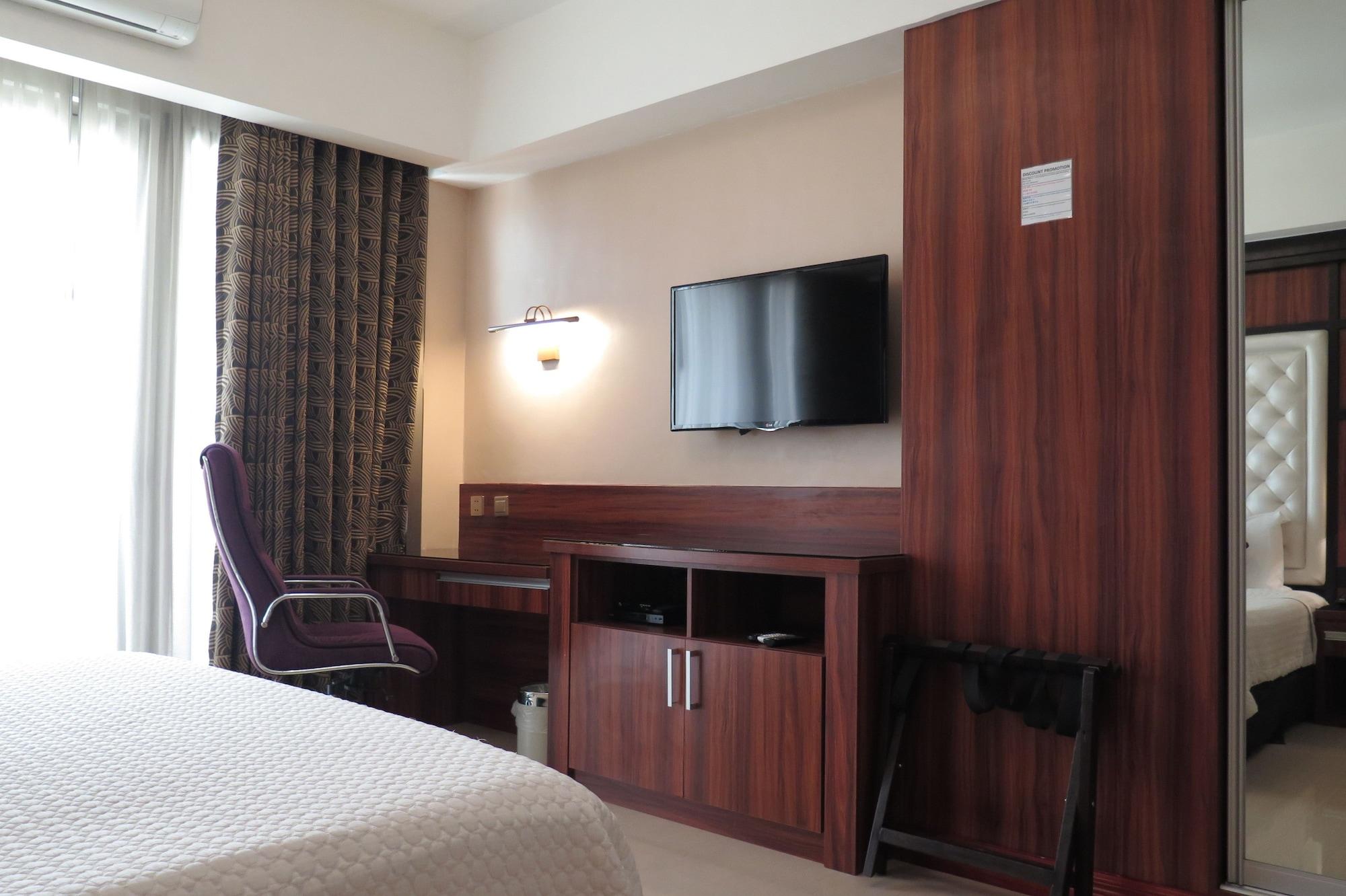 Central Park Tower Resort Angeles Exterior foto